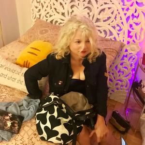 Meet your Posher, Kim